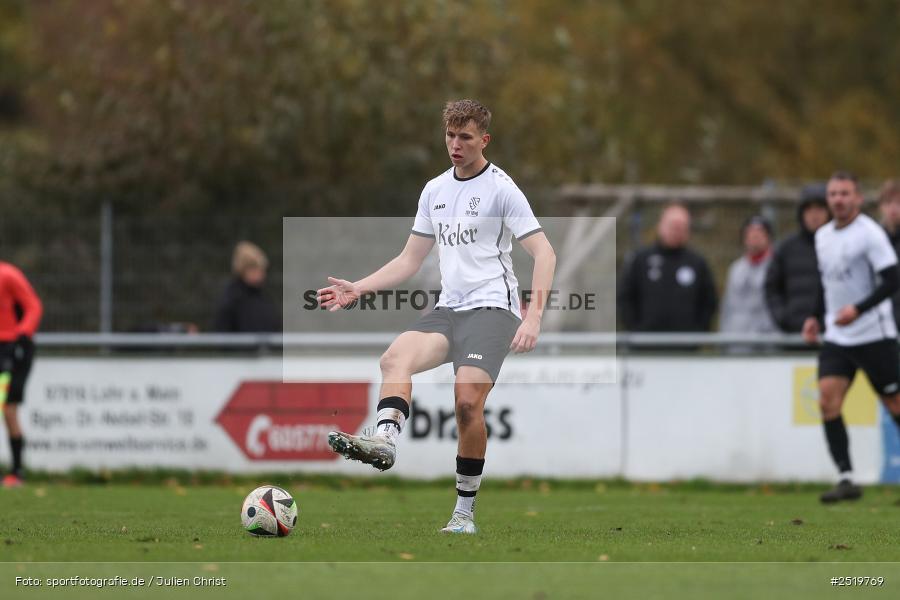 sport, action, TSV Unterpleichfeld, TSV Lohr, Sportgelände, Lohr am Main, Fussball, Bezirksliga Unterfranken West, BFV, 26.10.2025, 15. Spieltag - Bild-ID: 2519769