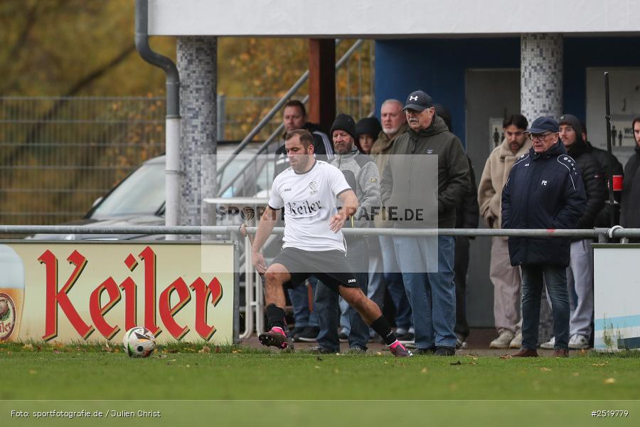 sport, action, TSV Unterpleichfeld, TSV Lohr, Sportgelände, Lohr am Main, Fussball, Bezirksliga Unterfranken West, BFV, 26.10.2025, 15. Spieltag - Bild-ID: 2519779