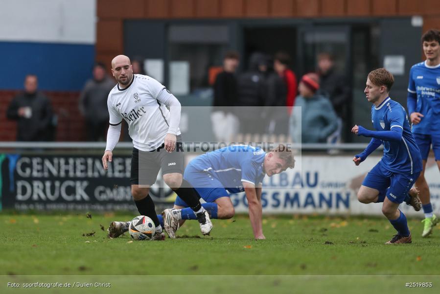sport, action, TSV Unterpleichfeld, TSV Lohr, Sportgelände, Lohr am Main, Fussball, Bezirksliga Unterfranken West, BFV, 26.10.2025, 15. Spieltag - Bild-ID: 2519853