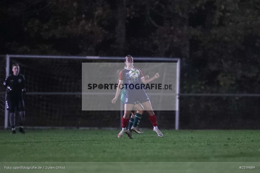 sport, action, Sportgelände, SVV, SV Veitshöchheim, Karsbach, Fussball, FFC Adelsberg-Karsbach, FFC, Bezirksoberliga Frauen, BFV, 4. Spieltag, 29.10.2025 - Bild-ID: 2519889