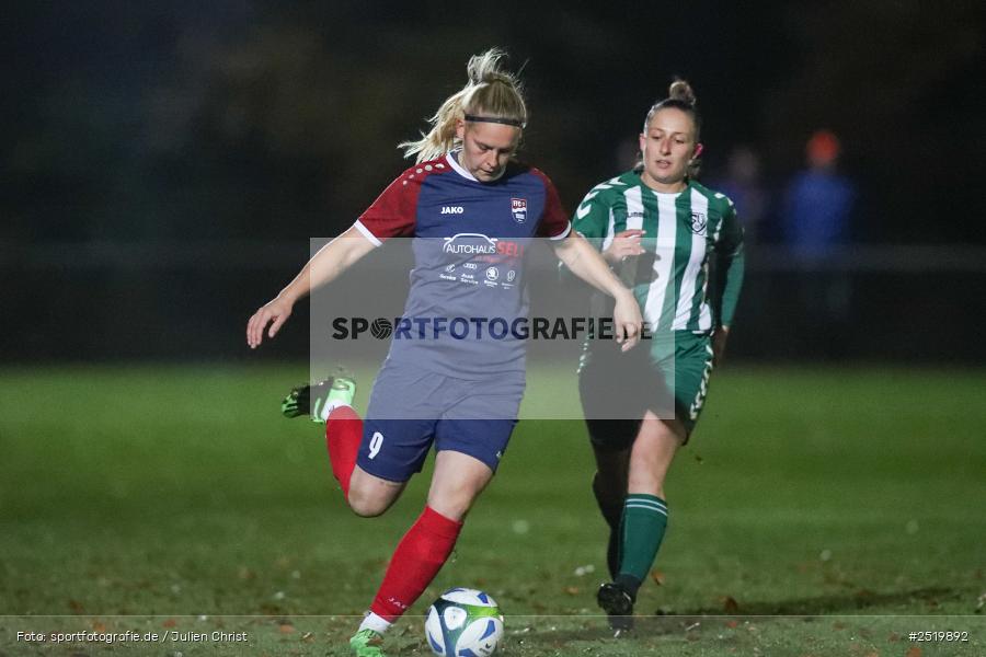 sport, action, Sportgelände, SVV, SV Veitshöchheim, Karsbach, Fussball, FFC Adelsberg-Karsbach, FFC, Bezirksoberliga Frauen, BFV, 4. Spieltag, 29.10.2025 - Bild-ID: 2519892