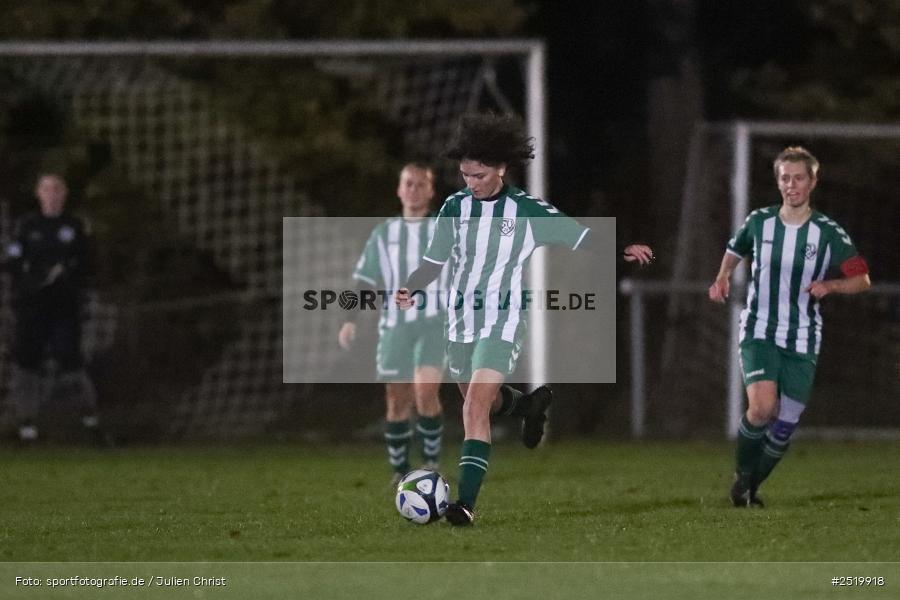 sport, action, Sportgelände, SVV, SV Veitshöchheim, Karsbach, Fussball, FFC Adelsberg-Karsbach, FFC, Bezirksoberliga Frauen, BFV, 4. Spieltag, 29.10.2025 - Bild-ID: 2519918