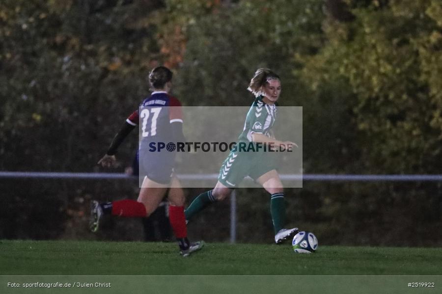 sport, action, Sportgelände, SVV, SV Veitshöchheim, Karsbach, Fussball, FFC Adelsberg-Karsbach, FFC, Bezirksoberliga Frauen, BFV, 4. Spieltag, 29.10.2025 - Bild-ID: 2519922