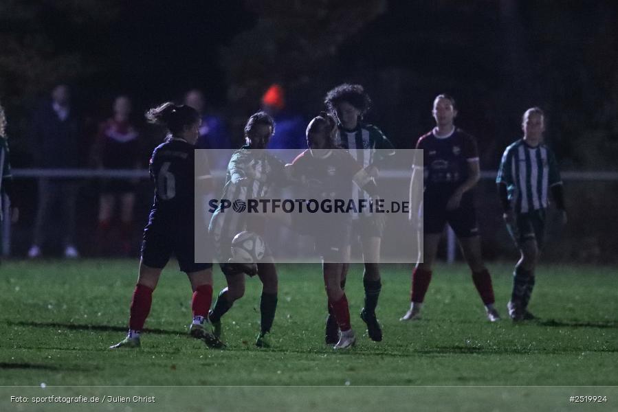sport, action, Sportgelände, SVV, SV Veitshöchheim, Karsbach, Fussball, FFC Adelsberg-Karsbach, FFC, Bezirksoberliga Frauen, BFV, 4. Spieltag, 29.10.2025 - Bild-ID: 2519924