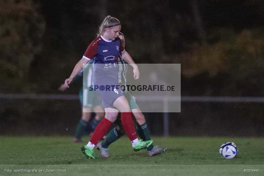 sport, action, Sportgelände, SVV, SV Veitshöchheim, Karsbach, Fussball, FFC Adelsberg-Karsbach, FFC, Bezirksoberliga Frauen, BFV, 4. Spieltag, 29.10.2025 - Bild-ID: 2519941