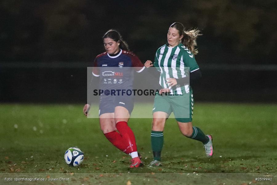 sport, action, Sportgelände, SVV, SV Veitshöchheim, Karsbach, Fussball, FFC Adelsberg-Karsbach, FFC, Bezirksoberliga Frauen, BFV, 4. Spieltag, 29.10.2025 - Bild-ID: 2519942