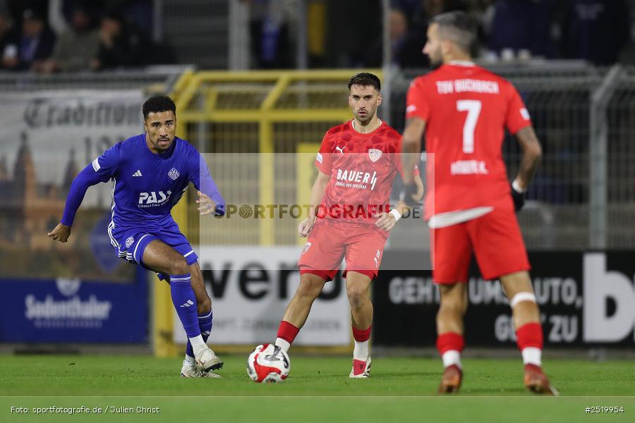 Stadion am Schönbusch, Aschaffenburg, 31.10.2025, sport, action, Fussball, BFV, 16. Spieltag, Regionalliga Bayern, TSV, SVA, TSV Buchbach, SV Viktoria Aschaffenburg - Bild-ID: 2519954