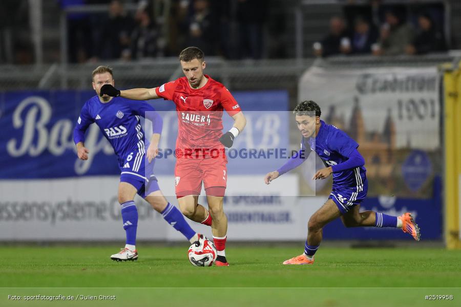 Stadion am Schönbusch, Aschaffenburg, 31.10.2025, sport, action, Fussball, BFV, 16. Spieltag, Regionalliga Bayern, TSV, SVA, TSV Buchbach, SV Viktoria Aschaffenburg - Bild-ID: 2519958