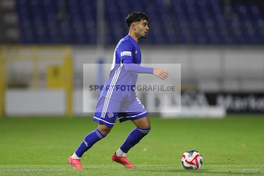 Stadion am Schönbusch, Aschaffenburg, 31.10.2025, sport, action, Fussball, BFV, 16. Spieltag, Regionalliga Bayern, TSV, SVA, TSV Buchbach, SV Viktoria Aschaffenburg - Bild-ID: 2519962