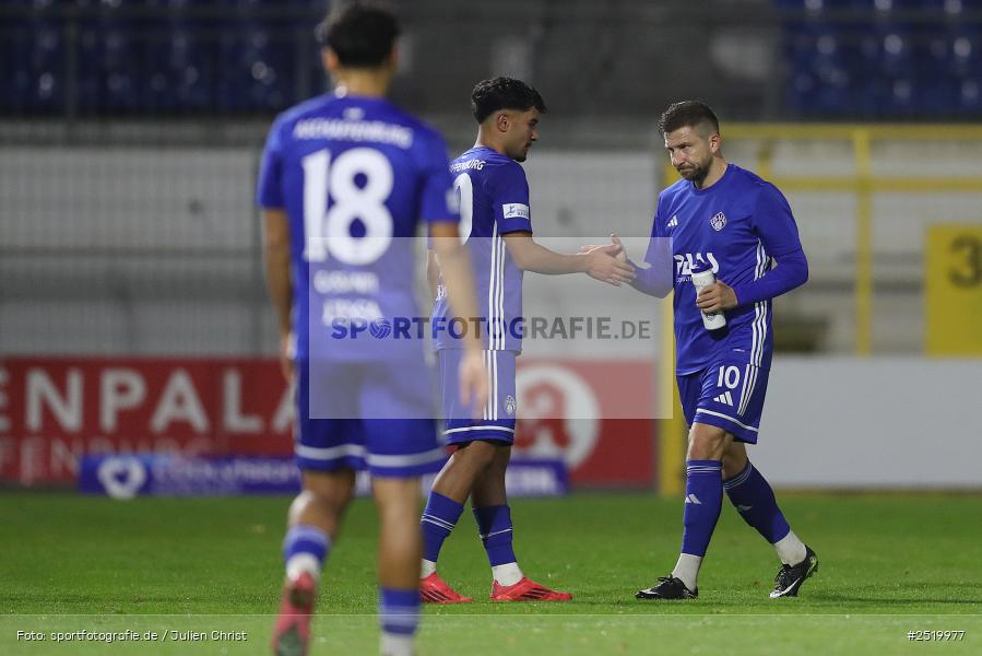Stadion am Schönbusch, Aschaffenburg, 31.10.2025, sport, action, Fussball, BFV, 16. Spieltag, Regionalliga Bayern, TSV, SVA, TSV Buchbach, SV Viktoria Aschaffenburg - Bild-ID: 2519977