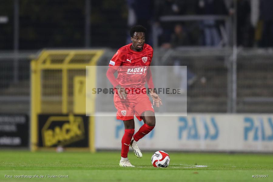 Stadion am Schönbusch, Aschaffenburg, 31.10.2025, sport, action, Fussball, BFV, 16. Spieltag, Regionalliga Bayern, TSV, SVA, TSV Buchbach, SV Viktoria Aschaffenburg - Bild-ID: 2519997