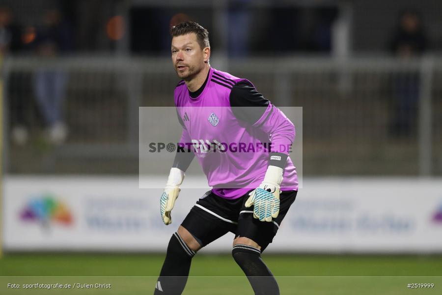 Stadion am Schönbusch, Aschaffenburg, 31.10.2025, sport, action, Fussball, BFV, 16. Spieltag, Regionalliga Bayern, TSV, SVA, TSV Buchbach, SV Viktoria Aschaffenburg - Bild-ID: 2519999