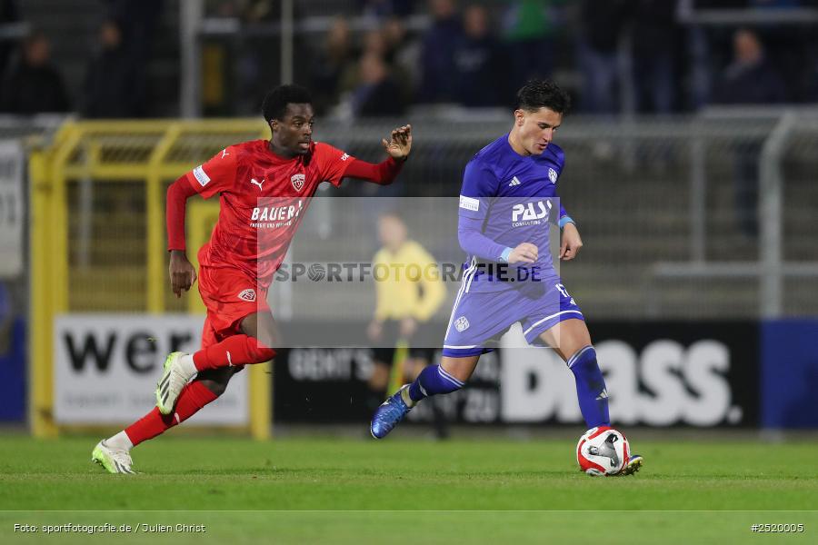 Stadion am Schönbusch, Aschaffenburg, 31.10.2025, sport, action, Fussball, BFV, 16. Spieltag, Regionalliga Bayern, TSV, SVA, TSV Buchbach, SV Viktoria Aschaffenburg - Bild-ID: 2520005