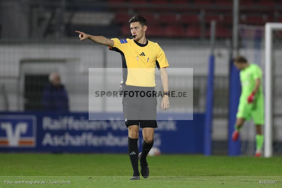 Stadion am Schönbusch, Aschaffenburg, 31.10.2025, sport, action, Fussball, BFV, 16. Spieltag, Regionalliga Bayern, TSV, SVA, TSV Buchbach, SV Viktoria Aschaffenburg - Bild-ID: 2520007