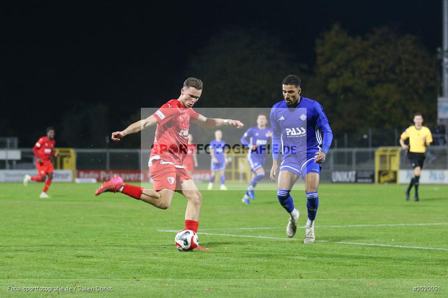 sport, action, TSV Buchbach, TSV, Stadion am Schönbusch, SVA, SV Viktoria Aschaffenburg, Regionalliga Bayern, Fussball, BFV, Aschaffenburg, 31.10.2025, 16. Spieltag - Bild-ID: 2520031