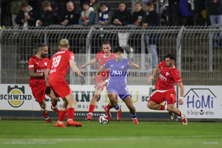 sport, action, TSV Buchbach, TSV, Stadion am Schönbusch, SVA, SV Viktoria Aschaffenburg, Regionalliga Bayern, Fussball, BFV, Aschaffenburg, 31.10.2025, 16. Spieltag - Bild-ID: 2520098