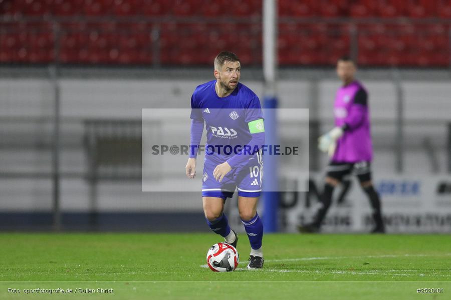 sport, action, TSV Buchbach, TSV, Stadion am Schönbusch, SVA, SV Viktoria Aschaffenburg, Regionalliga Bayern, Fussball, BFV, Aschaffenburg, 31.10.2025, 16. Spieltag - Bild-ID: 2520101