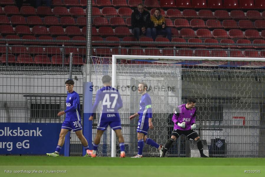 sport, action, TSV Buchbach, TSV, Stadion am Schönbusch, SVA, SV Viktoria Aschaffenburg, Regionalliga Bayern, Fussball, BFV, Aschaffenburg, 31.10.2025, 16. Spieltag - Bild-ID: 2520135