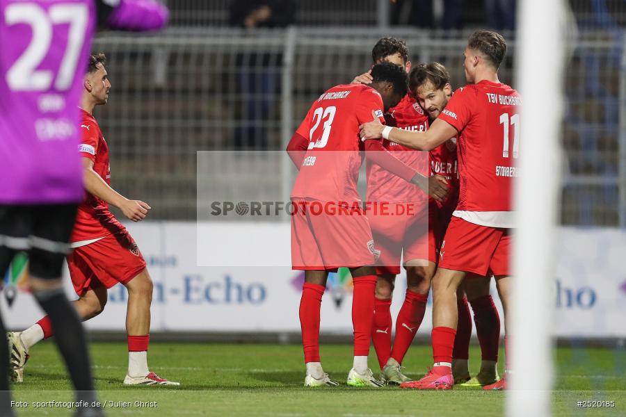sport, action, TSV Buchbach, TSV, Stadion am Schönbusch, SVA, SV Viktoria Aschaffenburg, Regionalliga Bayern, Fussball, BFV, Aschaffenburg, 31.10.2025, 16. Spieltag - Bild-ID: 2520185