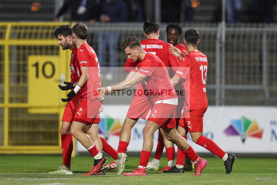 sport, action, TSV Buchbach, TSV, Stadion am Schönbusch, SVA, SV Viktoria Aschaffenburg, Regionalliga Bayern, Fussball, BFV, Aschaffenburg, 31.10.2025, 16. Spieltag - Bild-ID: 2520187
