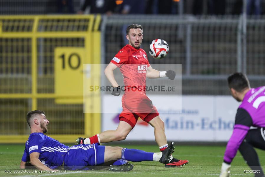 sport, action, TSV Buchbach, TSV, Stadion am Schönbusch, SVA, SV Viktoria Aschaffenburg, Regionalliga Bayern, Fussball, BFV, Aschaffenburg, 31.10.2025, 16. Spieltag - Bild-ID: 2520205
