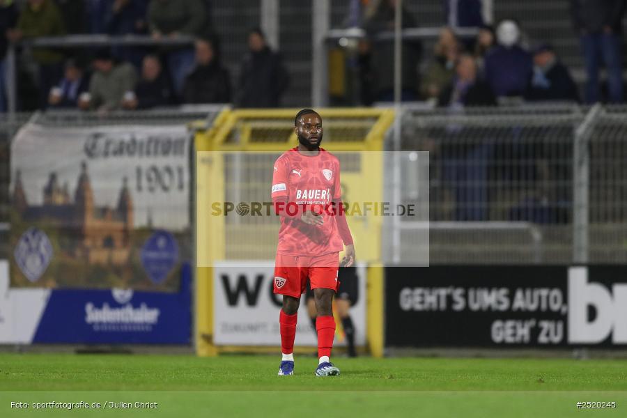 sport, action, TSV Buchbach, TSV, Stadion am Schönbusch, SVA, SV Viktoria Aschaffenburg, Regionalliga Bayern, Fussball, BFV, Aschaffenburg, 31.10.2025, 16. Spieltag - Bild-ID: 2520245