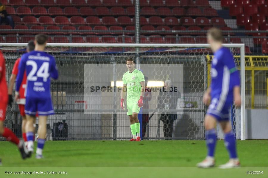 sport, action, TSV Buchbach, TSV, Stadion am Schönbusch, SVA, SV Viktoria Aschaffenburg, Regionalliga Bayern, Fussball, BFV, Aschaffenburg, 31.10.2025, 16. Spieltag - Bild-ID: 2520254
