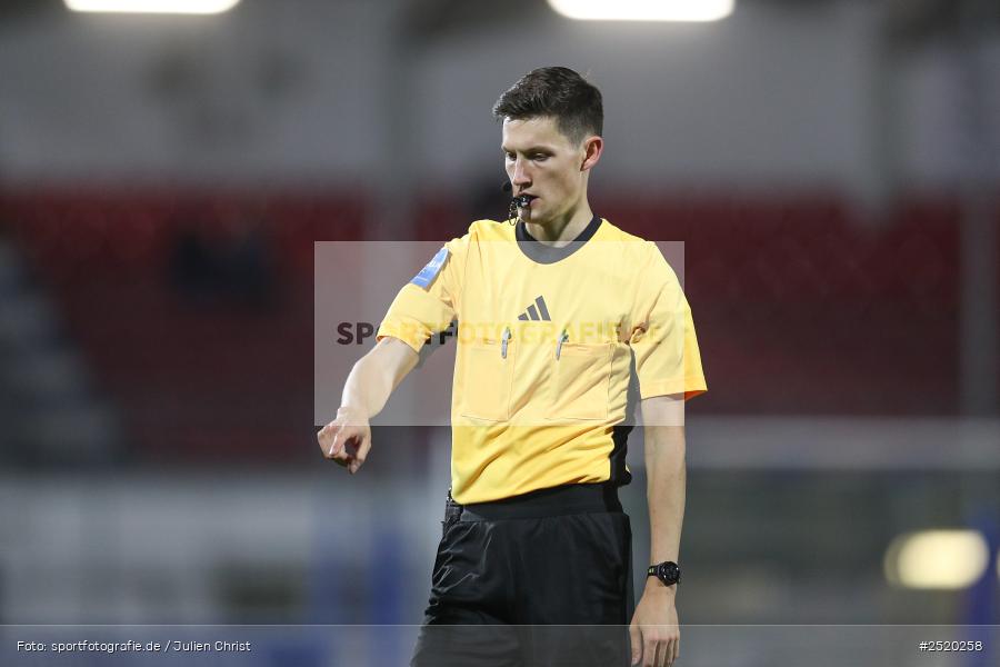sport, action, TSV Buchbach, TSV, Stadion am Schönbusch, SVA, SV Viktoria Aschaffenburg, Regionalliga Bayern, Fussball, BFV, Aschaffenburg, 31.10.2025, 16. Spieltag - Bild-ID: 2520258