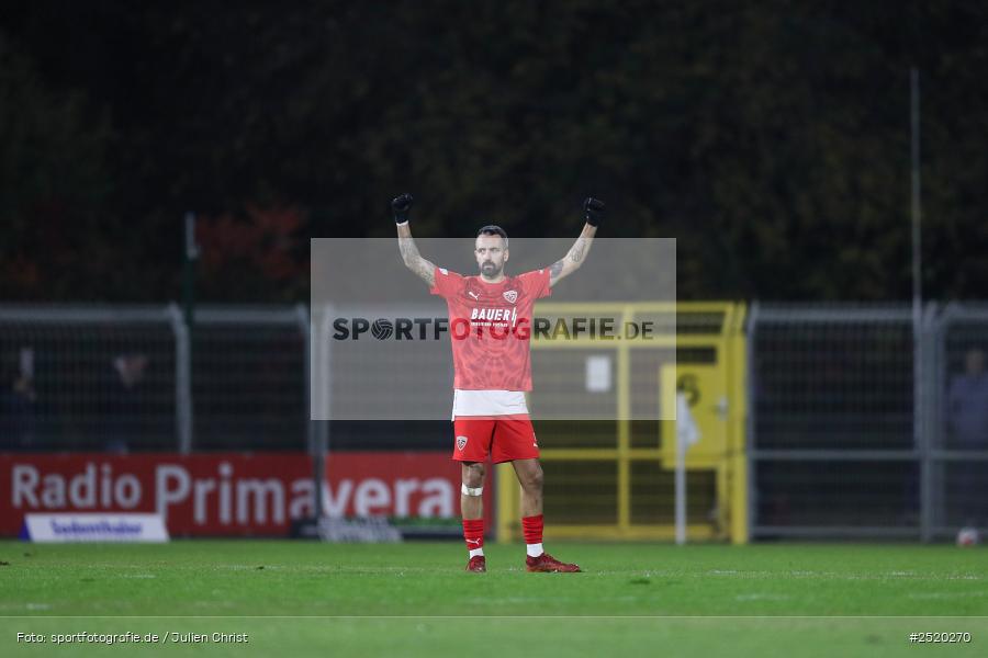 sport, action, TSV Buchbach, TSV, Stadion am Schönbusch, SVA, SV Viktoria Aschaffenburg, Regionalliga Bayern, Fussball, BFV, Aschaffenburg, 31.10.2025, 16. Spieltag - Bild-ID: 2520270