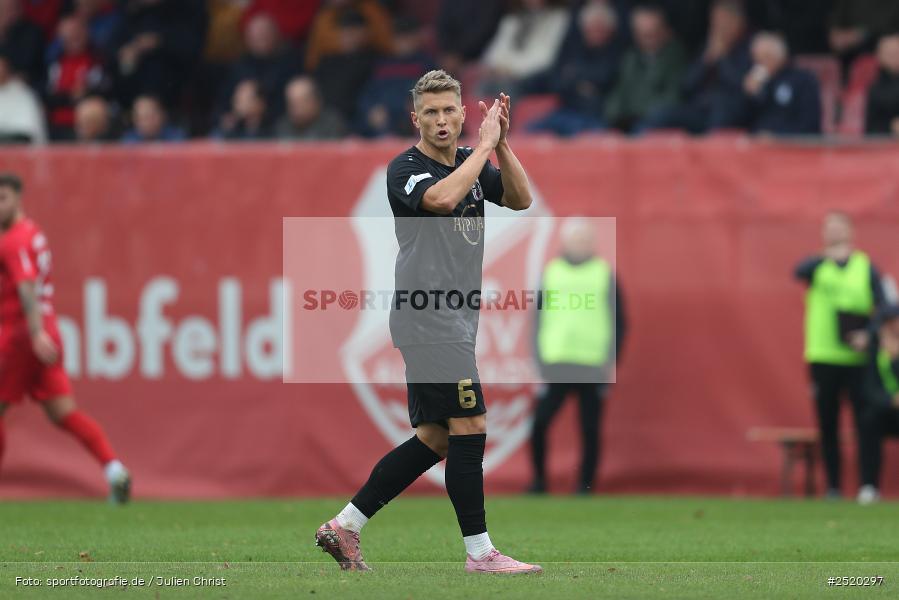 NGN Arena, Aubstadt, 01.11.2025, sport, action, Fussball, BFV, 16. Spieltag, Regionalliga Bayern, TSV, AUB, TSV Schwaben Augsburg, TSV Aubstadt - Bild-ID: 2520297