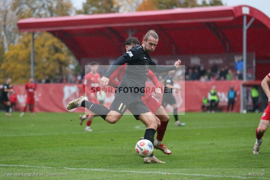 sport, action, TSV Schwaben Augsburg, TSV Aubstadt, TSV, Regionalliga Bayern, NGN Arena, Fussball, BFV, Aubstadt, AUB, 16. Spieltag, 01.11.2025 - Bild-ID: 2520387