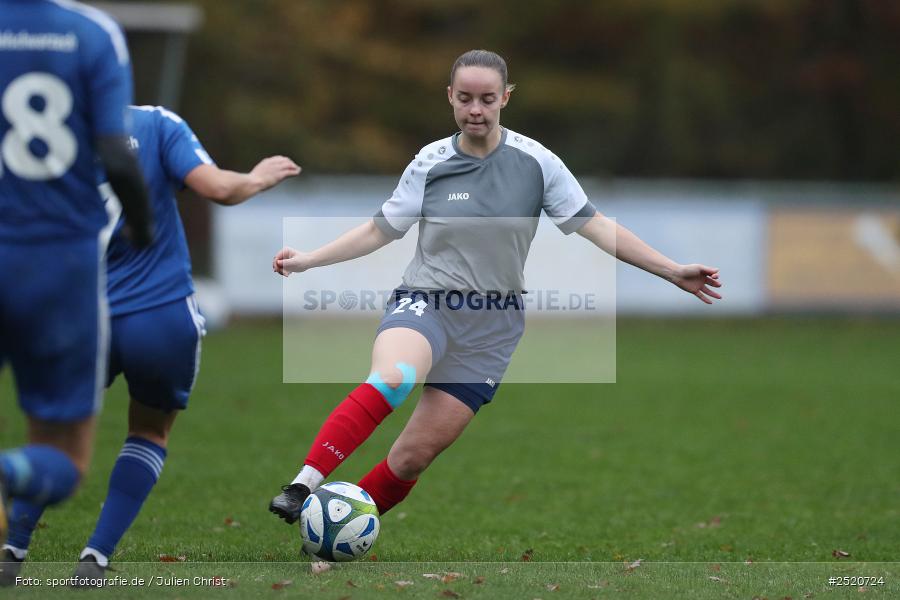 Sportgelände, Adelsberg, 02.11.2025, sport, action, Fussball, BFV, 8. Spieltag, Bezirksoberliga Frauen, DJK, FFC, DJK Stadelschwarzach, FFC Adelsberg-Karsbach - Bild-ID: 2520724