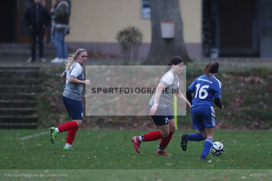 Sportgelände, Adelsberg, 02.11.2025, sport, action, Fussball, BFV, 8. Spieltag, Bezirksoberliga Frauen, DJK, FFC, DJK Stadelschwarzach, FFC Adelsberg-Karsbach - Bild-ID: 2520732