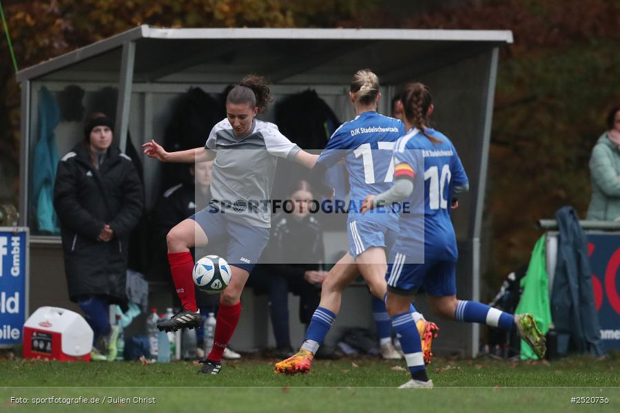 Sportgelände, Adelsberg, 02.11.2025, sport, action, Fussball, BFV, 8. Spieltag, Bezirksoberliga Frauen, DJK, FFC, DJK Stadelschwarzach, FFC Adelsberg-Karsbach - Bild-ID: 2520736