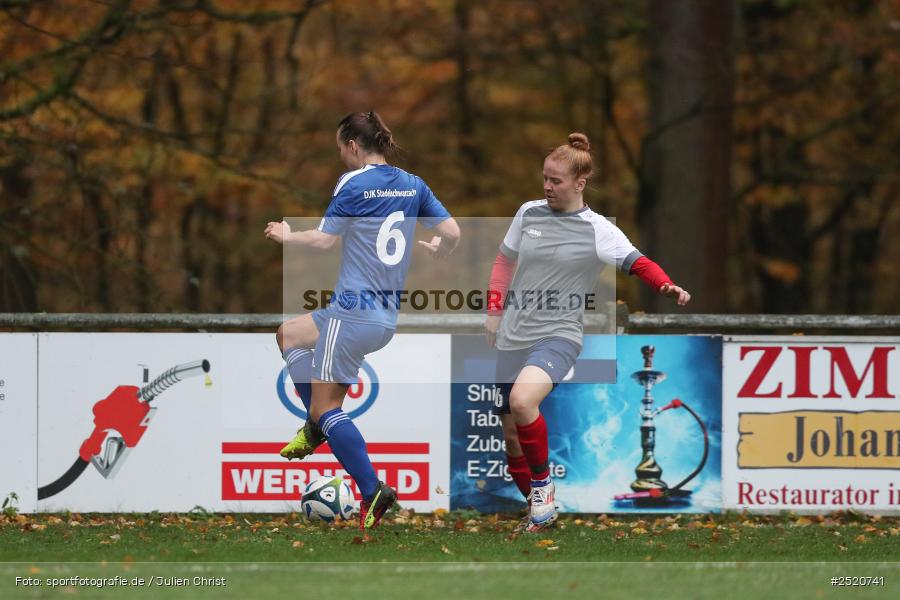 sport, action, Sportgelände, Fussball, FFC Adelsberg-Karsbach, FFC, DJK Stadelschwarzach, DJK, Bezirksoberliga Frauen, BFV, Adelsberg, 8. Spieltag, 02.11.2025 - Bild-ID: 2520741