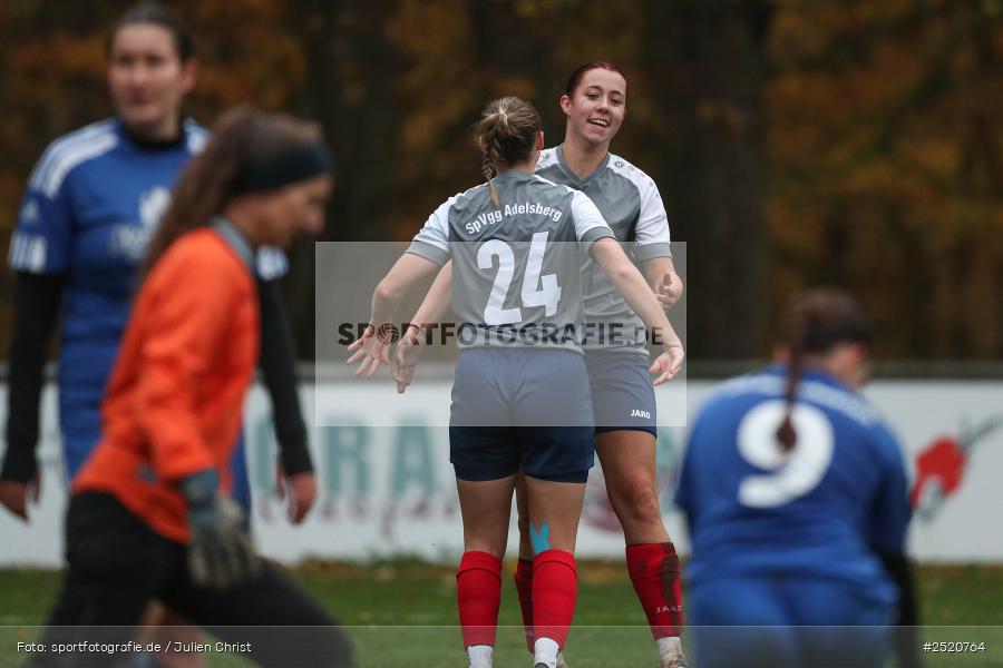sport, action, Sportgelände, Fussball, FFC Adelsberg-Karsbach, FFC, DJK Stadelschwarzach, DJK, Bezirksoberliga Frauen, BFV, Adelsberg, 8. Spieltag, 02.11.2025 - Bild-ID: 2520764