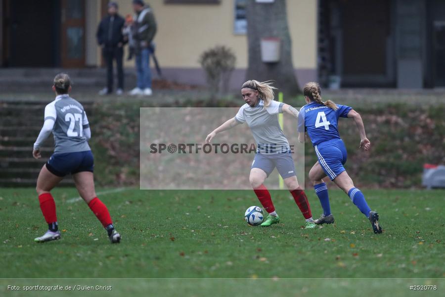 sport, action, Sportgelände, Fussball, FFC Adelsberg-Karsbach, FFC, DJK Stadelschwarzach, DJK, Bezirksoberliga Frauen, BFV, Adelsberg, 8. Spieltag, 02.11.2025 - Bild-ID: 2520778