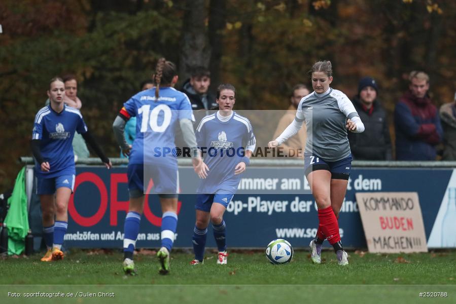 sport, action, Sportgelände, Fussball, FFC Adelsberg-Karsbach, FFC, DJK Stadelschwarzach, DJK, Bezirksoberliga Frauen, BFV, Adelsberg, 8. Spieltag, 02.11.2025 - Bild-ID: 2520788