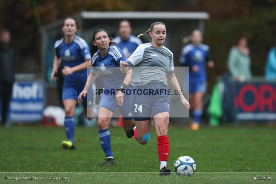 sport, action, Sportgelände, Fussball, FFC Adelsberg-Karsbach, FFC, DJK Stadelschwarzach, DJK, Bezirksoberliga Frauen, BFV, Adelsberg, 8. Spieltag, 02.11.2025 - Bild-ID: 2520789