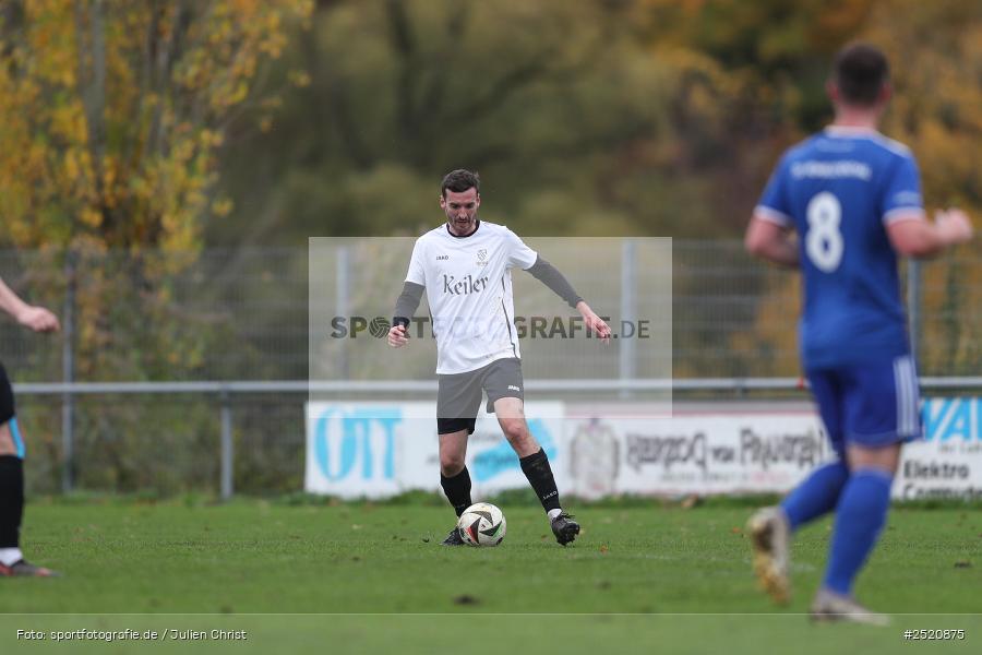 sport, action, TSV Lohr, TSV Heimbuchenthal, Sportgelände, Lohr am Main, Fussball, Bezirksliga Unterfranken West, BFV, 16. Spieltag, 02.11.2025 - Bild-ID: 2520875