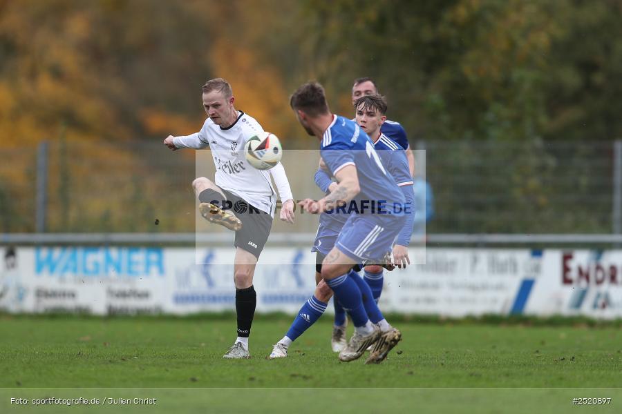 sport, action, TSV Lohr, TSV Heimbuchenthal, Sportgelände, Lohr am Main, Fussball, Bezirksliga Unterfranken West, BFV, 16. Spieltag, 02.11.2025 - Bild-ID: 2520897