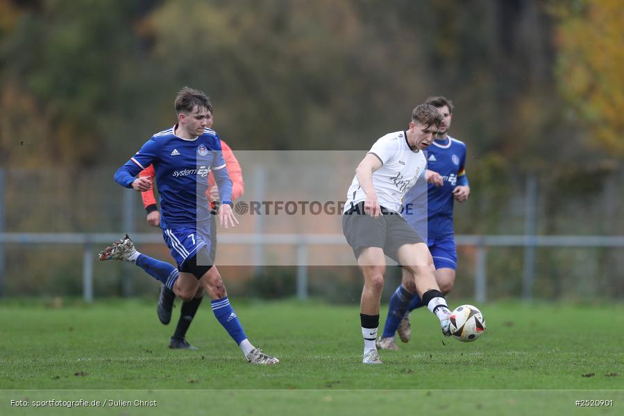 sport, action, TSV Lohr, TSV Heimbuchenthal, Sportgelände, Lohr am Main, Fussball, Bezirksliga Unterfranken West, BFV, 16. Spieltag, 02.11.2025 - Bild-ID: 2520901