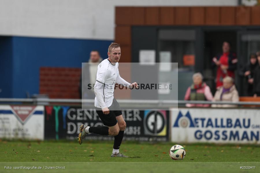 sport, action, TSV Lohr, TSV Heimbuchenthal, Sportgelände, Lohr am Main, Fussball, Bezirksliga Unterfranken West, BFV, 16. Spieltag, 02.11.2025 - Bild-ID: 2520917