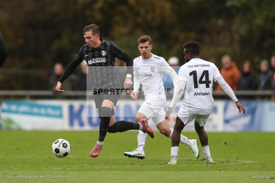 sport, action, TSV Karlburg, TSV Abtswind, Landesliga Nordwest, Karlburg, KAR, Fussball, Fundamentum Sportpark, BFV, ABT, 18. Spieltag, 02.11.2025 - Bild-ID: 2521065