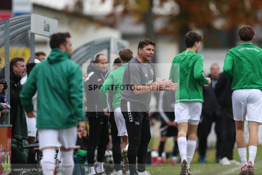 sport, action, TSV Karlburg, TSV Abtswind, Landesliga Nordwest, Karlburg, KAR, Fussball, Fundamentum Sportpark, BFV, ABT, 18. Spieltag, 02.11.2025 - Bild-ID: 2521178