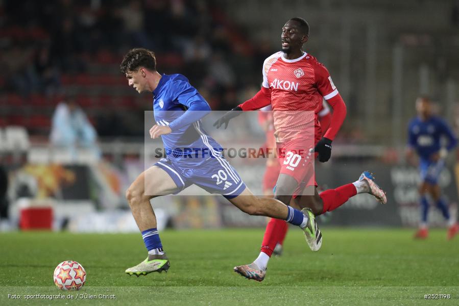 AKON Arena, Würzburg, 04.11.2025, sport, action, Fussball, BFV, Viertelfinale, BFV-Verbandspokal, SVA, FWK, SV Viktoria Aschaffenburg, FC Würzburger Kickers - Bild-ID: 2521198