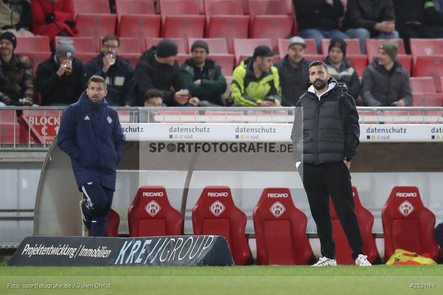 AKON Arena, Würzburg, 04.11.2025, sport, action, Fussball, BFV, Viertelfinale, BFV-Verbandspokal, SVA, FWK, SV Viktoria Aschaffenburg, FC Würzburger Kickers - Bild-ID: 2521199