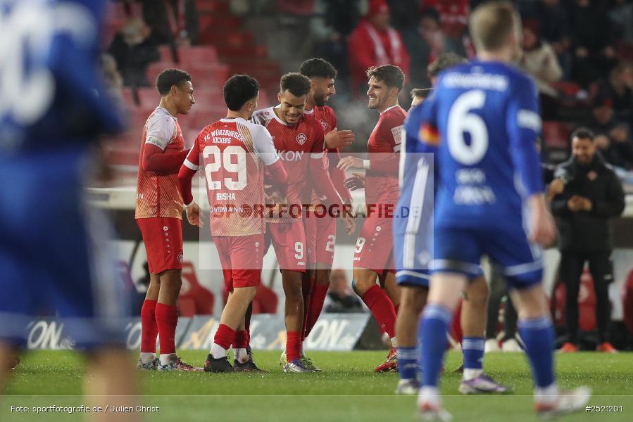 AKON Arena, Würzburg, 04.11.2025, sport, action, Fussball, BFV, Viertelfinale, BFV-Verbandspokal, SVA, FWK, SV Viktoria Aschaffenburg, FC Würzburger Kickers - Bild-ID: 2521201