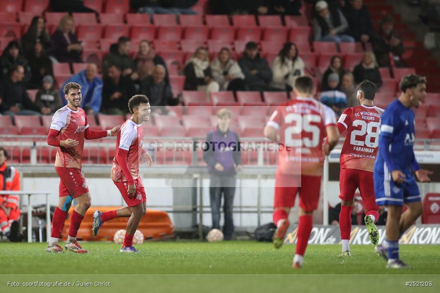 AKON Arena, Würzburg, 04.11.2025, sport, action, Fussball, BFV, Viertelfinale, BFV-Verbandspokal, SVA, FWK, SV Viktoria Aschaffenburg, FC Würzburger Kickers - Bild-ID: 2521203