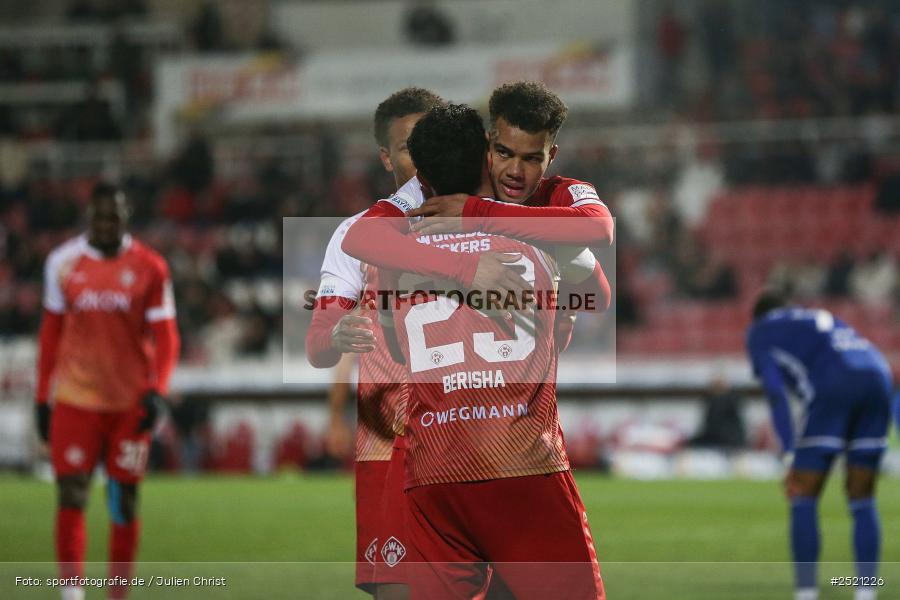 sport, action, Würzburg, Viertelfinale, SVA, SV Viktoria Aschaffenburg, Fussball, FWK, FC Würzburger Kickers, BFV-Verbandspokal, BFV, AKON Arena, 04.11.2025 - Bild-ID: 2521226